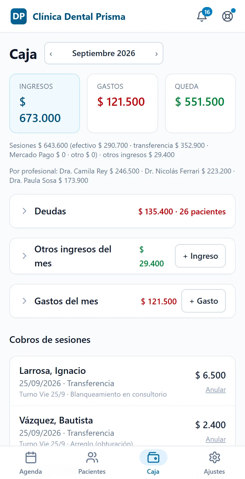Pantalla de caja con ingresos, gastos, lo que queda en el mes y la lista de deudores